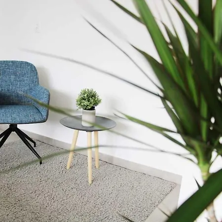 New & Modern With Beautiful View! Appartement *