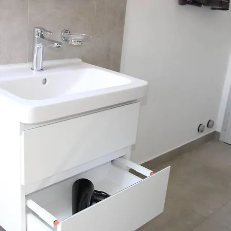 New & Modern With Beautiful View! Апартаменти *