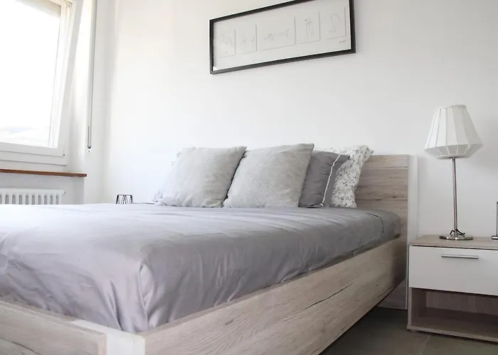 דירה New & Modern With Beautiful View!